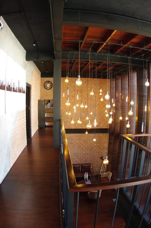 The Local Ari Hostel Bangkok Luaran gambar
